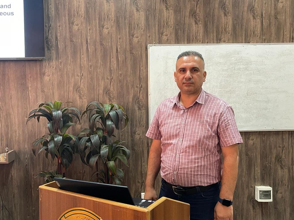 A Seminar at the College of Agricultural Engineering Sciences About Humic Acid and Boron Element in the Soil